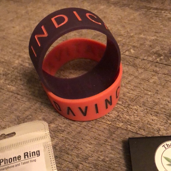 Las Vegas Con, Lot Phone ring, bracelet, lanyard, patch, & promotion swag REEFER - Picture 6 of 8